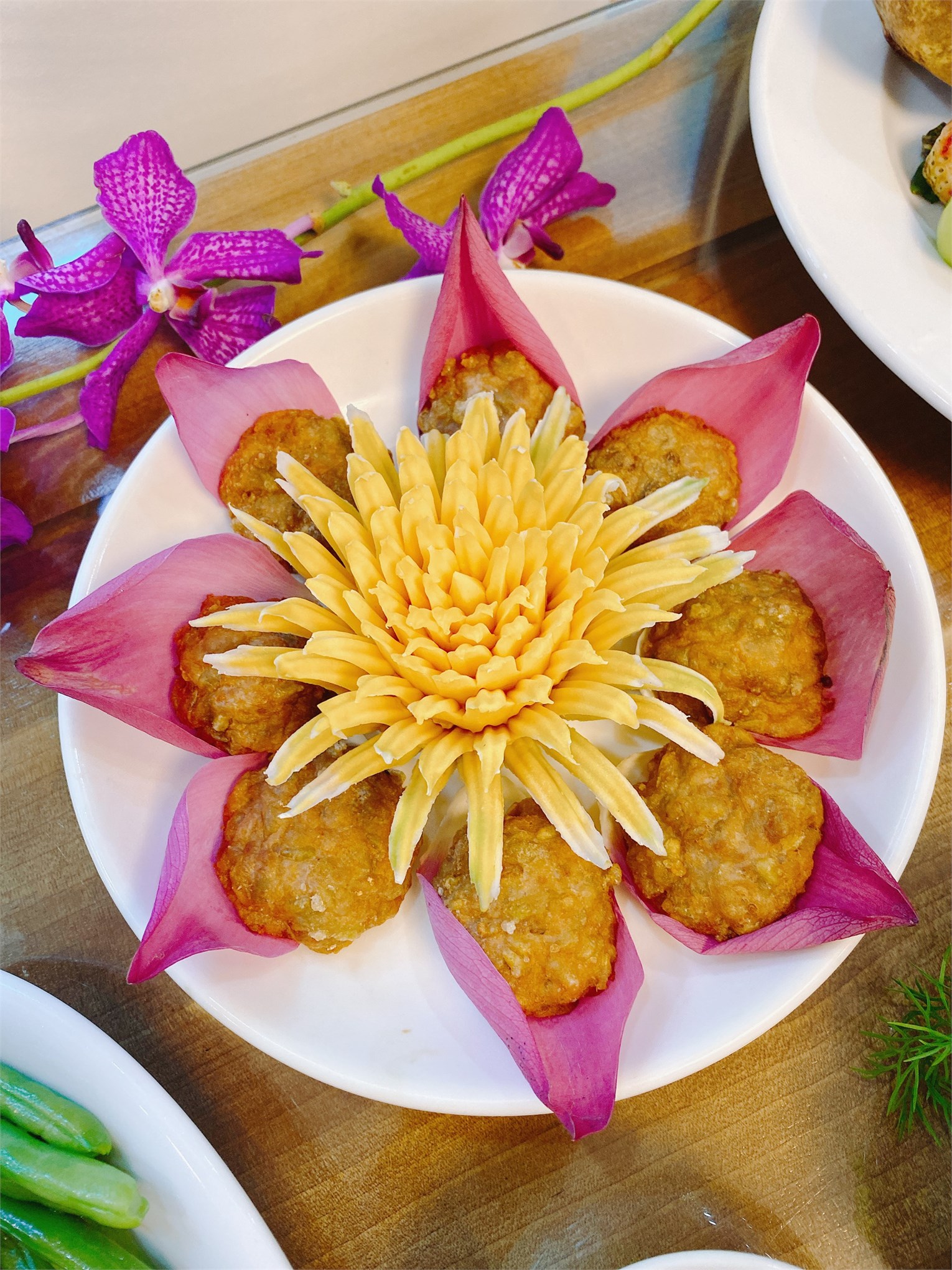 Hội thi nấu ăn cắm hoa kỉ niệm 90 năm ngày thành lập Hội Liên hiệp Phụ nữ Việt Nam