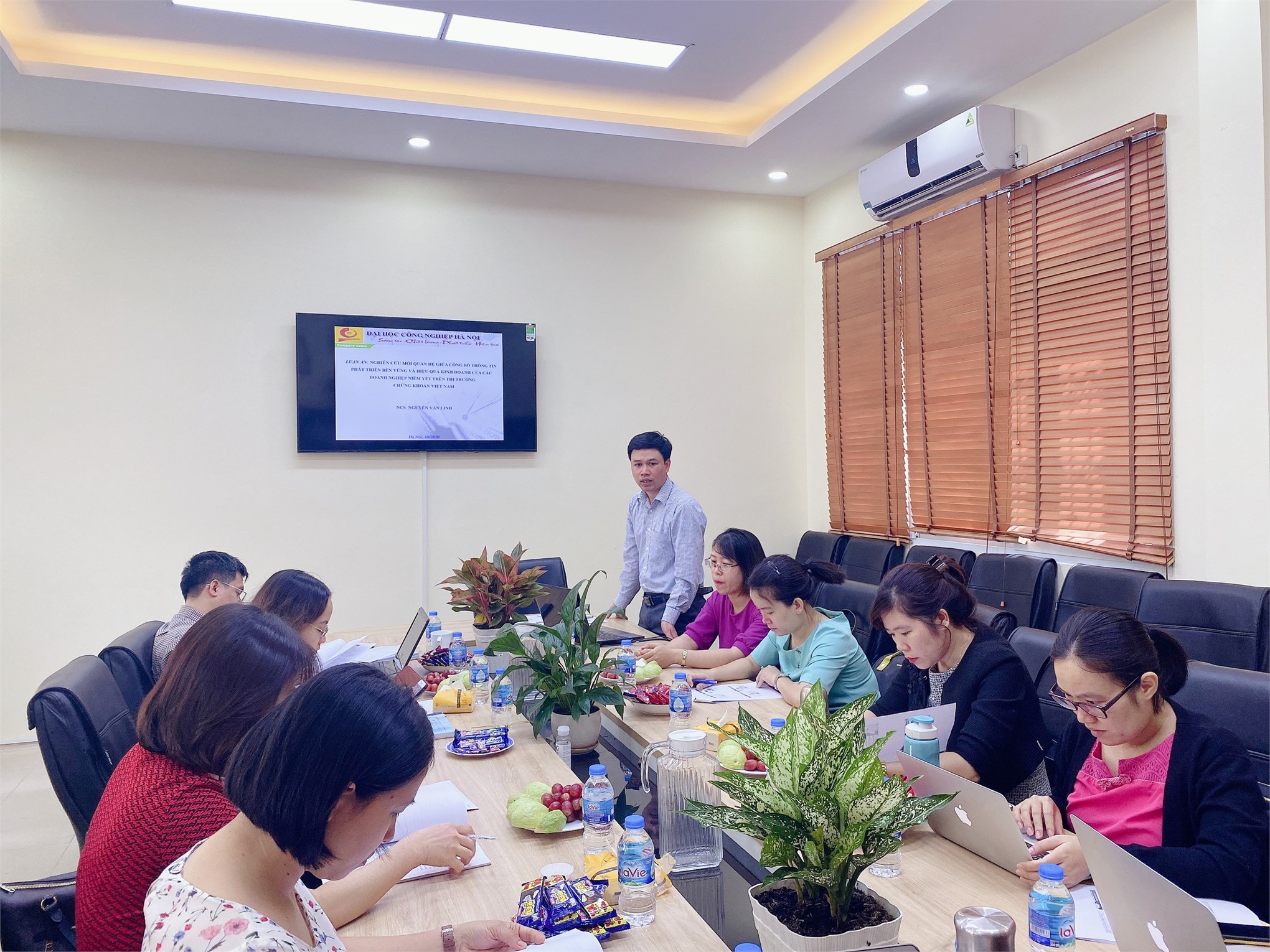 Hội thảo cấp Bộ môn NCS Nguyễn Văn Linh